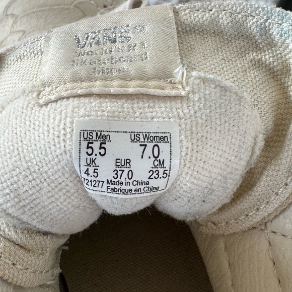 Vans Sk8-Hi Zip Up High Top Sneakers Cream Mono Python | Women 7 Men 5.5 - Picture 9 of 10